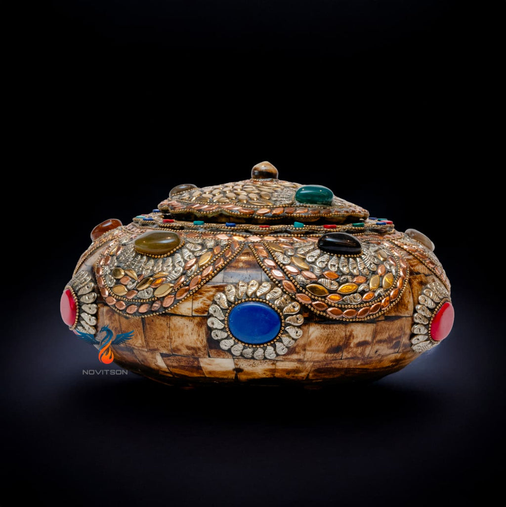 Amicus Gemma - Pure Bone Craft Décor Studded with Artificial Stone